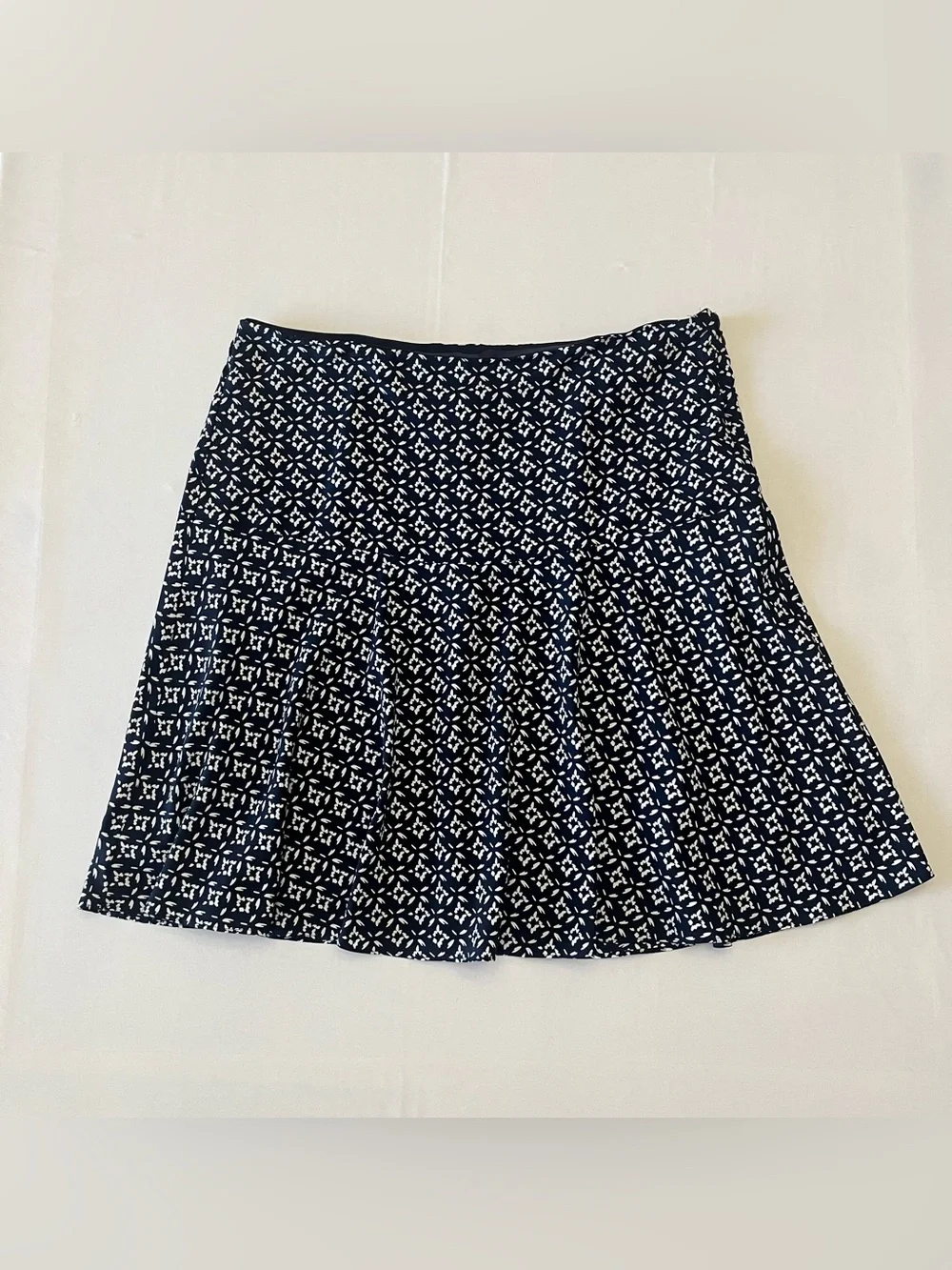 Ralph Lauren Navy and White A-Line Skirt - Picture 1 of 7